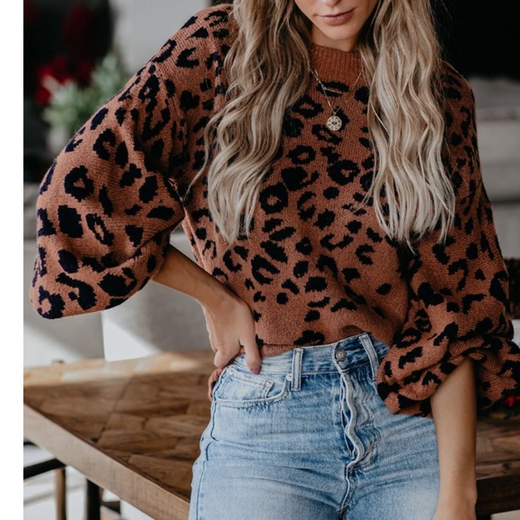 WIKTORIA Leopard Print Sweater - Picture 7 of 8